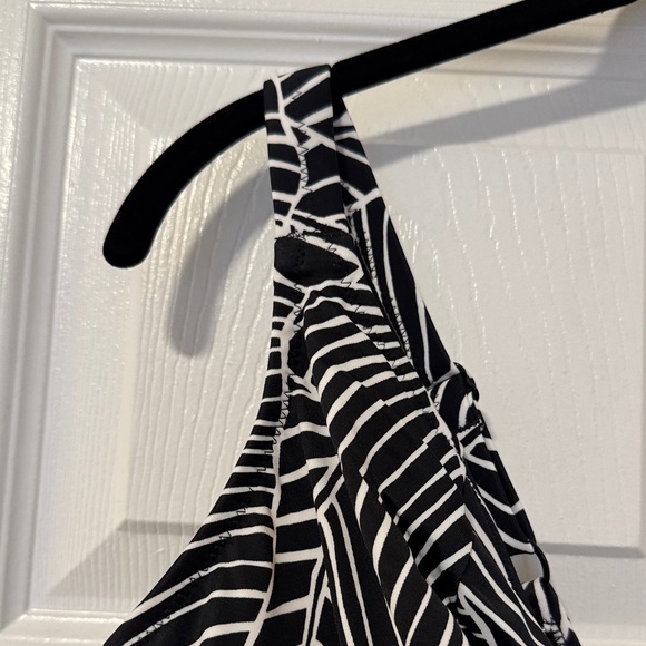 Elomi Kata Beacg Black and White Leaf Print Women's One Piece Swimsuit US 36 K/L - Picture 3 of 11